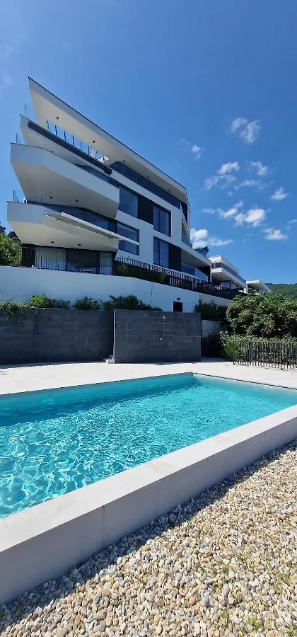 Apartment Qvarnero No18- Luxury Residence With Swimming Pool, Private Sauna And Jacuzzi Opatija