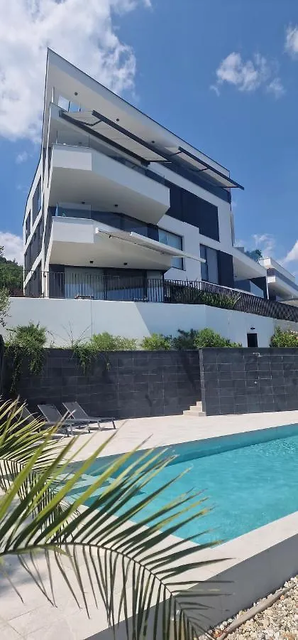 Qvarnero No18- Luxury Residence With Swimming Pool, Private Sauna And Jacuzzi Opatija